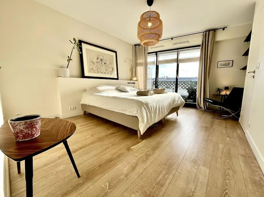 Parisian Flat Eiffel Tower View Appartement Parijs